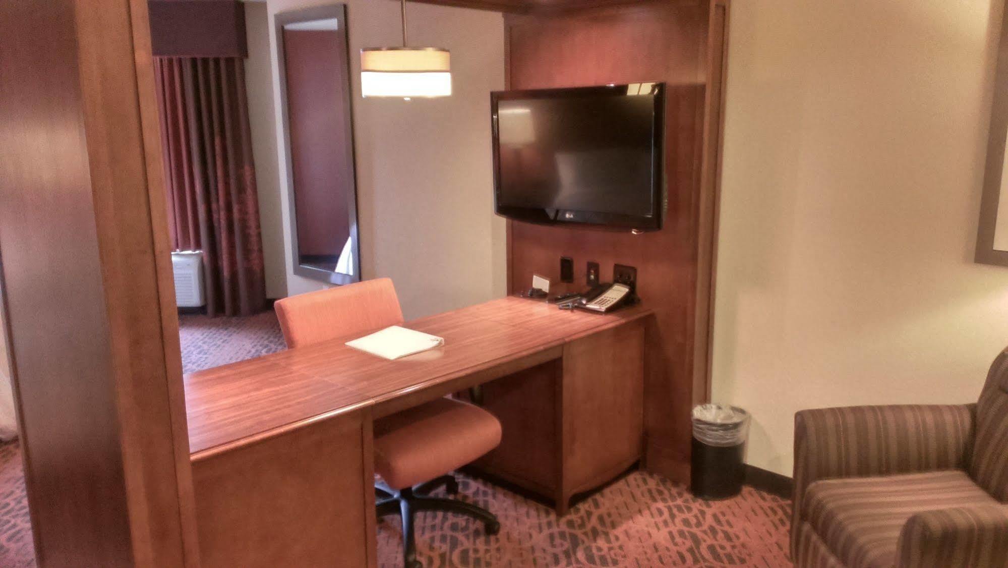 Hampton Inn And Suites Seattle - Airport / 28Th Avenue SeaTac Buitenkant foto
