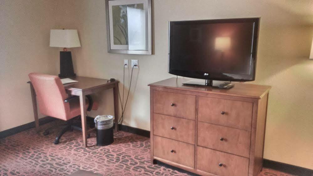 Hampton Inn And Suites Seattle - Airport / 28Th Avenue SeaTac Buitenkant foto